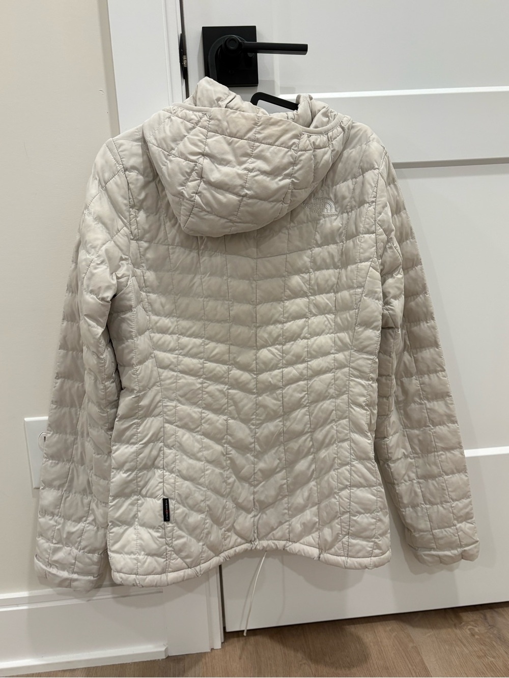 The North Face ThermoBall Hooded Jacket Size Medium - Picture 5 of 10